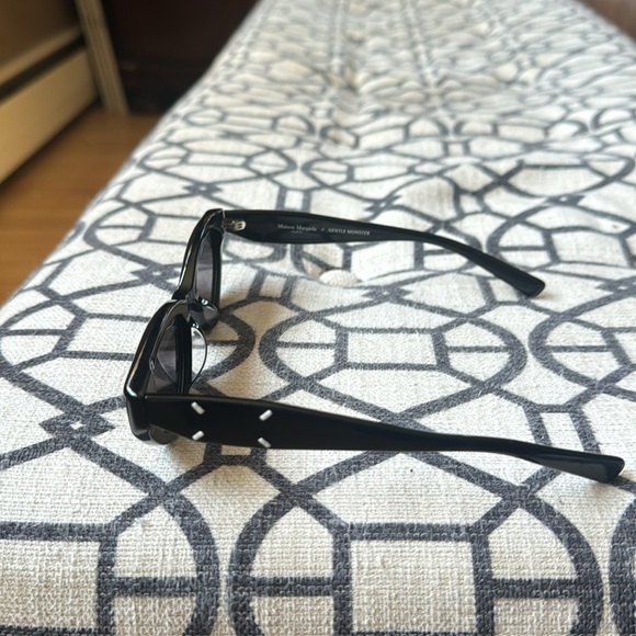 Gently used sunglasses for sale. - Picture 2 of 2